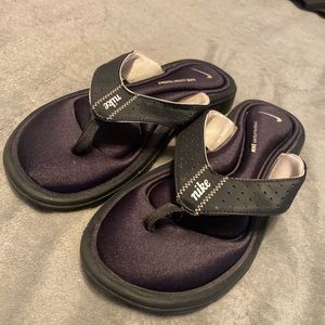 Women’s Nike flip flop